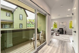 30 Excelsior Spring Ave in Saratoga Springs, NY - Building Photo - Building Photo