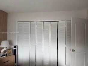 6825 W Flagler St in Miami, FL - Building Photo - Building Photo