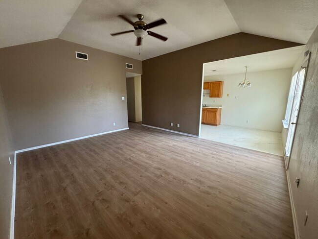 3411 Warfield Dr in Killeen, TX - Building Photo - Building Photo