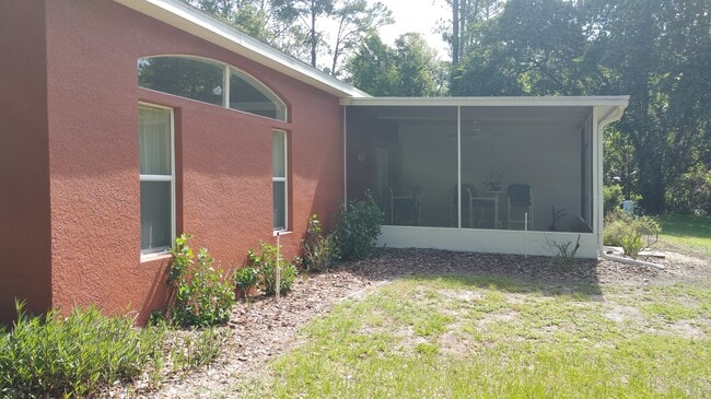 6340 W Oak Park Blvd in Homosassa, FL - Building Photo - Building Photo