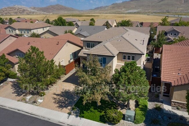 2125 Peaceful Valley Dr in Reno, NV - Building Photo - Building Photo
