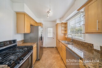 5335 Vantage Ave in Los Angeles, CA - Building Photo - Building Photo