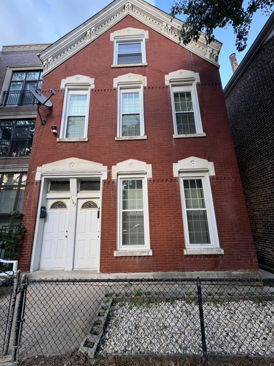 1107 N Hermitage Ave in Chicago, IL - Building Photo