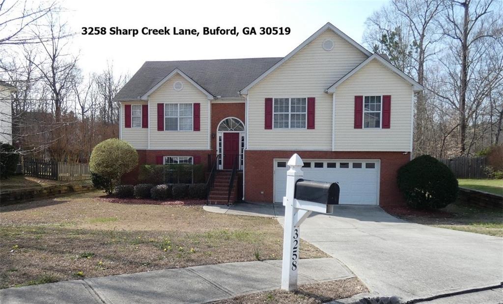 3258 Sharp Creek NE in Buford, GA - Building Photo