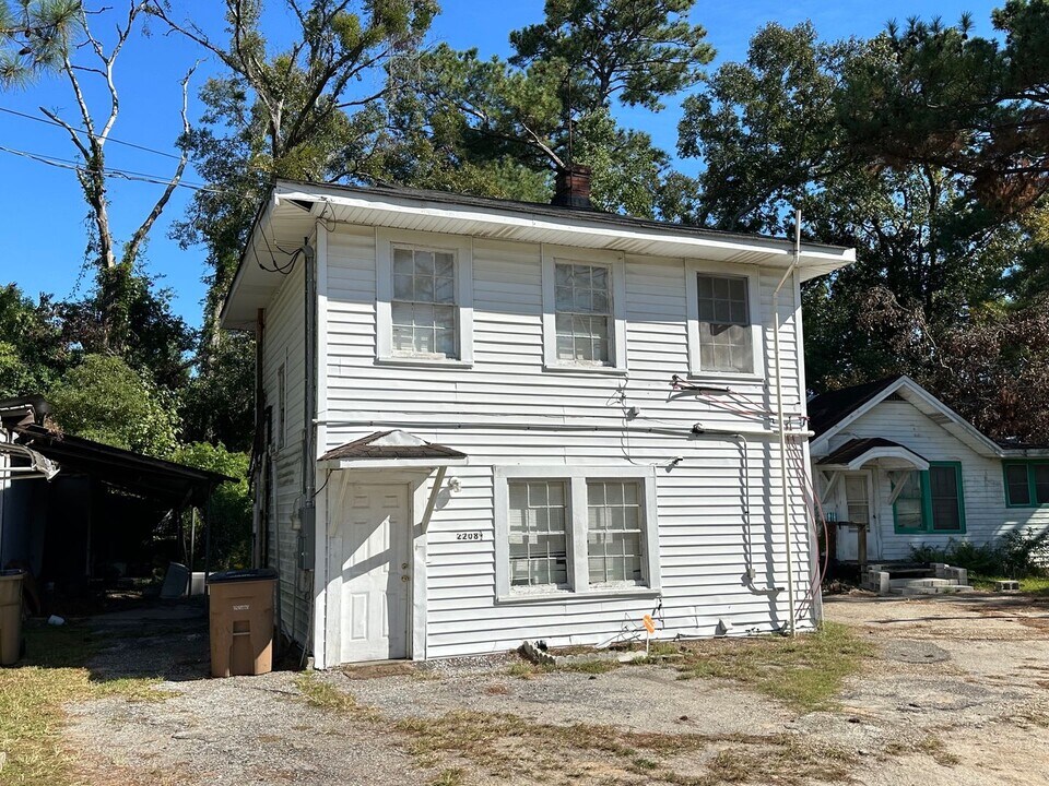 2208 Fairway Dr in Mobile, AL - Building Photo