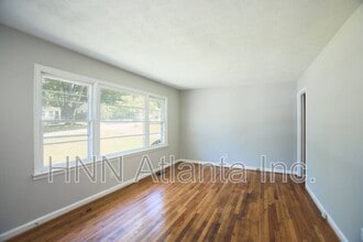 1970 Sumter St NW in Atlanta, GA - Building Photo - Building Photo