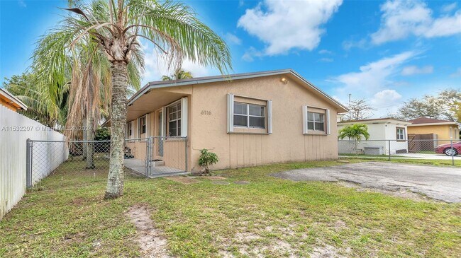 6116 SW 39th St, Unit A in Miramar, FL - Building Photo - Building Photo