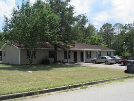 3702 Mulligan Rd Cir in Valdosta, GA - Building Photo