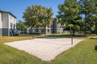 The Cape in Tomball, TX - Foto de edificio - Building Photo