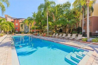 402 S Armenia Ave, Unit 129 in Tampa, FL - Foto de edificio - Building Photo