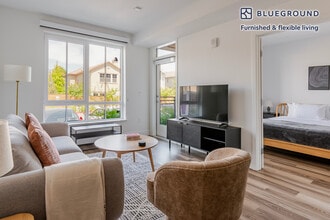 85 Cleaveland Rd in Pleasant Hill, CA - Building Photo - Building Photo