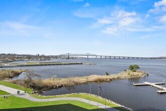 750 Davol St in Fall River, MA - Building Photo - Building Photo