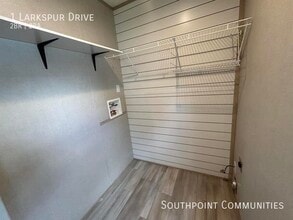 1 Larkspur Dr in South Vienna, OH - Building Photo - Building Photo