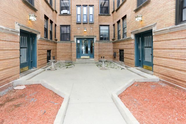 property at 820 W Cornelia Ave