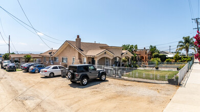 1418-1420 W 132nd St in Gardena, CA - Building Photo - Building Photo