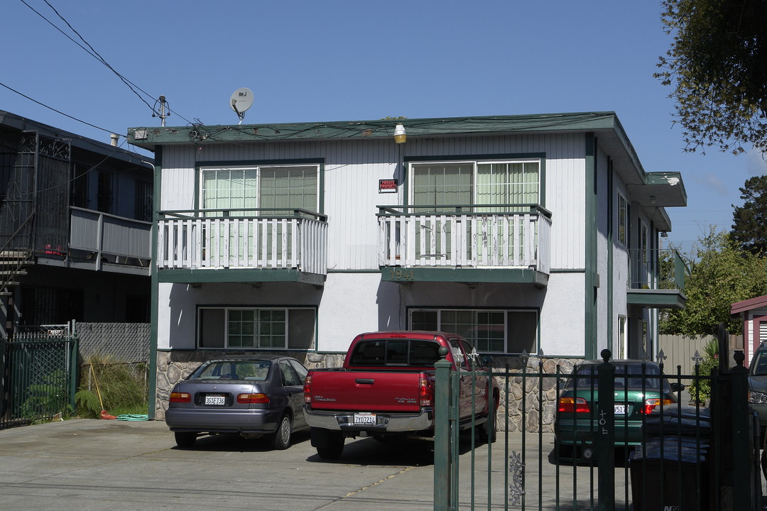 1941 82nd Ave in Oakland, CA - Foto de edificio