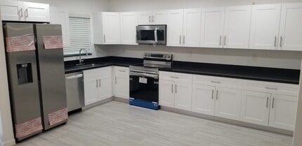 3430 N 65th Ave in Hollywood, FL - Building Photo - Building Photo