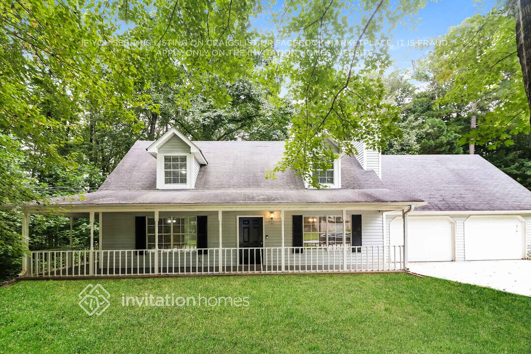 3866 Appaloosa Trail in Douglasville, GA - Foto de edificio