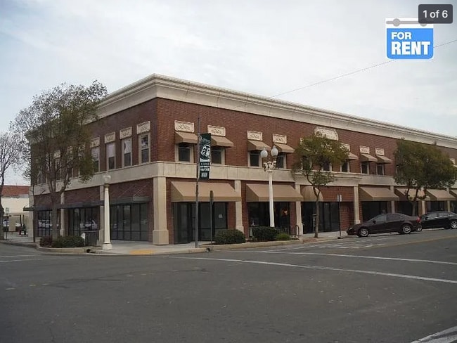 property at 223 N Irwin St