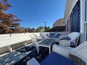 14 Dixon St in Newport, RI - Building Photo - Building Photo