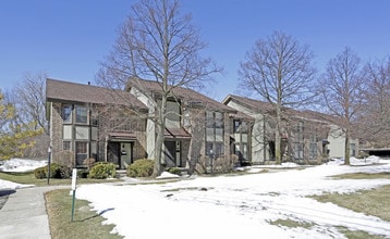 Glenbrooke in Southfield, MI - Building Photo - Building Photo