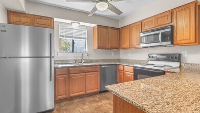 9506 13th Bay St in Norfolk, VA - Building Photo - Building Photo