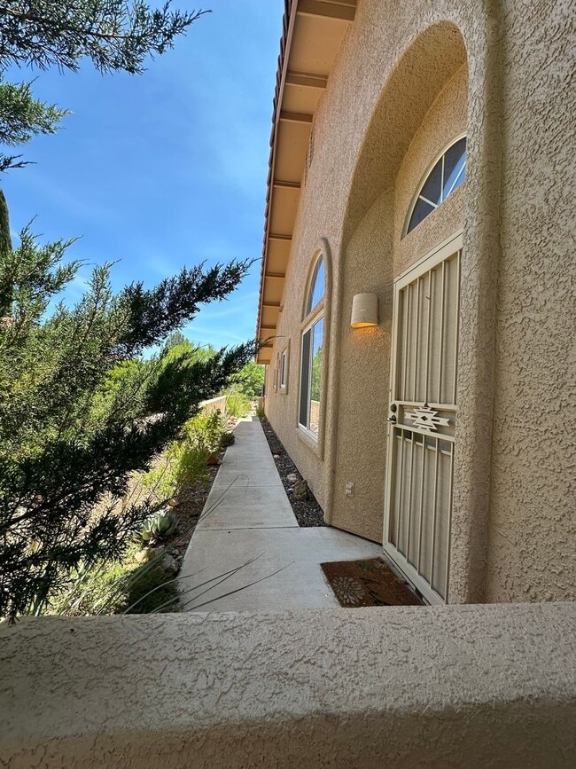 property at 482 S Sawmill Gardens Dr
