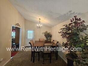 6395 Holborne Ln in Douglasville, GA - Building Photo - Building Photo
