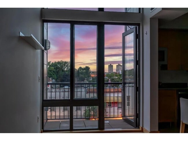 10 E 26th St in Minneapolis, MN - Building Photo - Building Photo