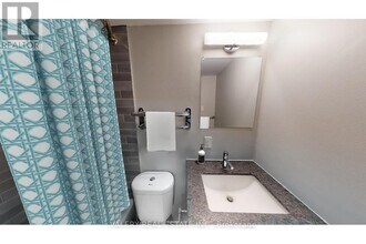 324 Cambridge St N in Ottawa, ON - Building Photo - Building Photo