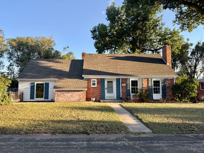 property at 1521 Columbine Blvd