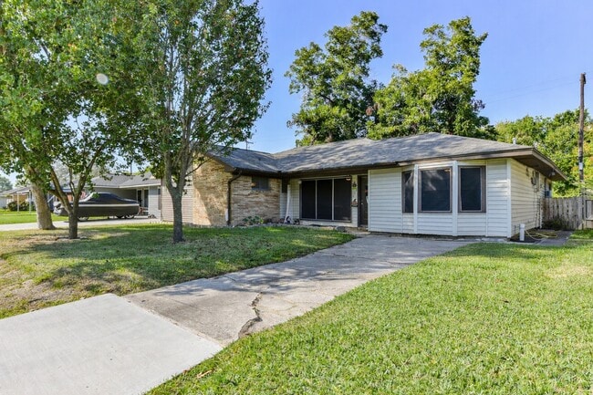 property at 222 Linda St