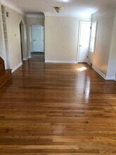 3318 1/2 Greenwood Blvd in Maplewood, MO - Building Photo - Building Photo