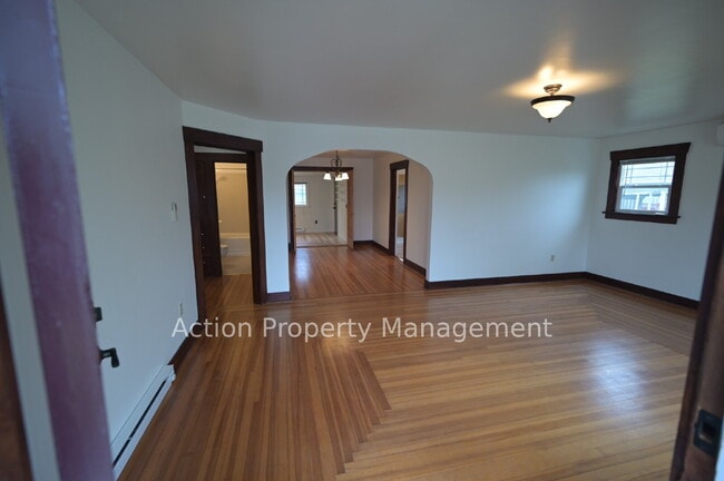 178 W Spruce St in Sequim, WA - Building Photo - Building Photo