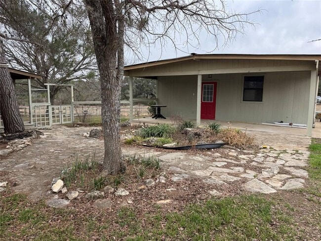 1441 Gatlin Creek Rd in Dripping Springs, TX - Building Photo - Building Photo