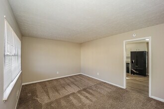 7323 Mockingbird Trail in Riverdale, GA - Building Photo - Building Photo