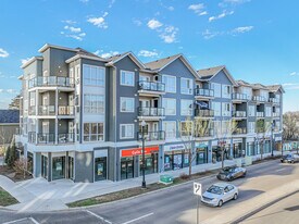 Victoria Crossing in Edmonton, AB - Building Photo