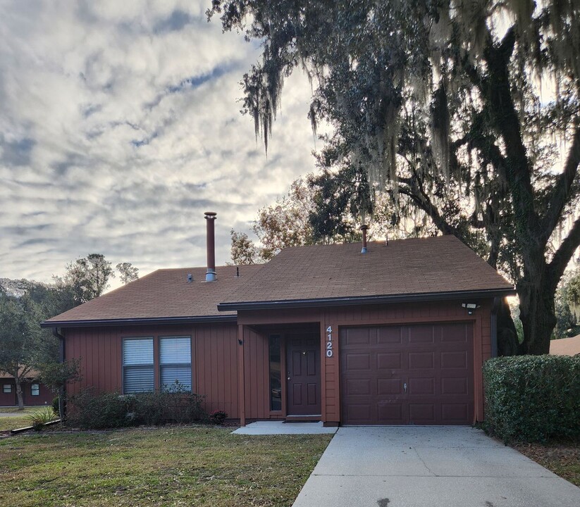 4120 NW 16th Dr in Gainesville, FL - Building Photo