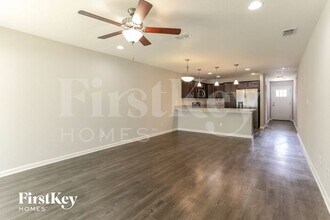 2525 Dunn Ave in Jacksonville, FL - Building Photo - Building Photo