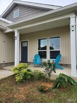 5446 Medina Rd in Pensacola, FL - Building Photo