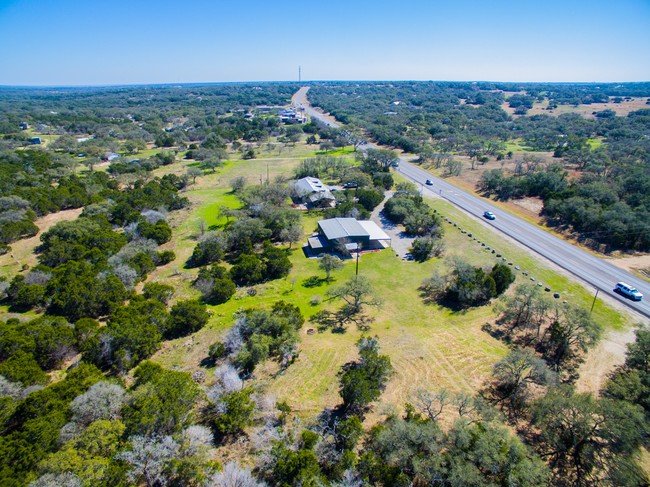 8290 Ranch Road 12 in San Marcos, TX - Foto de edificio - Building Photo