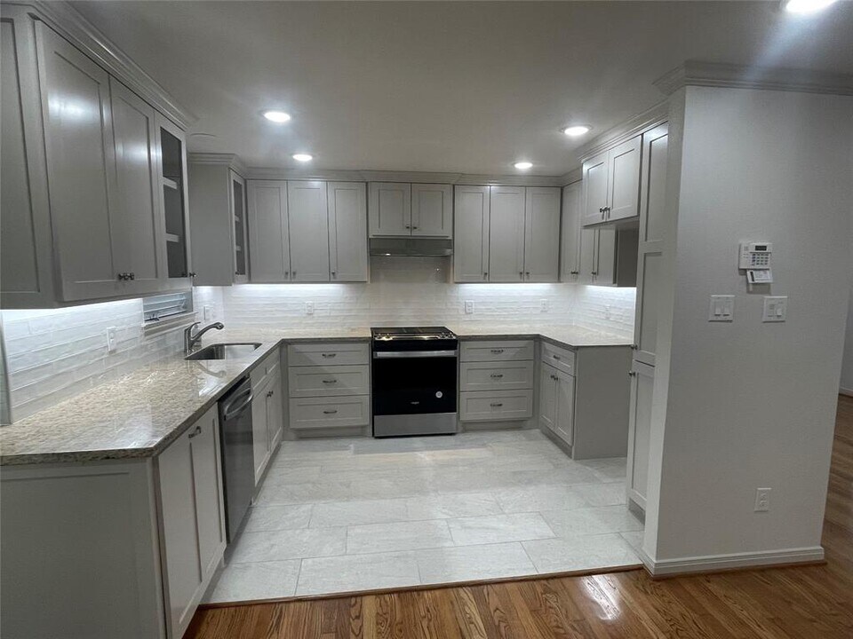 5127 Keystone St in Houston, TX - Building Photo