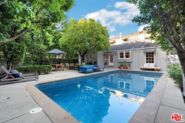 property at 3319 Lowry Rd