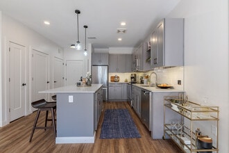 The Kendrick in Needham, MA - Foto de edificio - Interior Photo