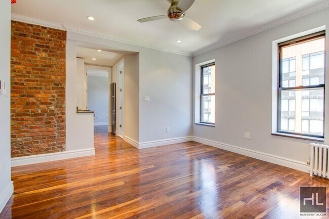 E 6TH ST. in New York, NY - Building Photo - Building Photo