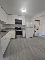 237 SW 13th St in Dania Beach, FL - Building Photo