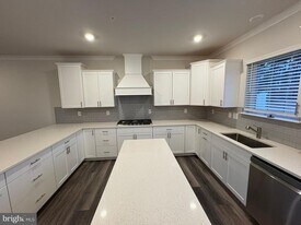 254 Birdie Ct in Pikesville, MD - Building Photo