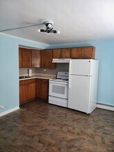 18419 Torrence Ave, Unit 2 in Lansing, IL - Building Photo - Building Photo