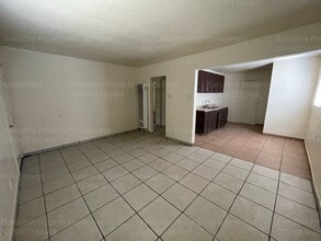 1206 Potomac Ave in Bakersfield, CA - Building Photo - Building Photo