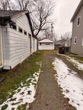 1888 Spaulding Rd in Monroe, MI - Building Photo - Building Photo